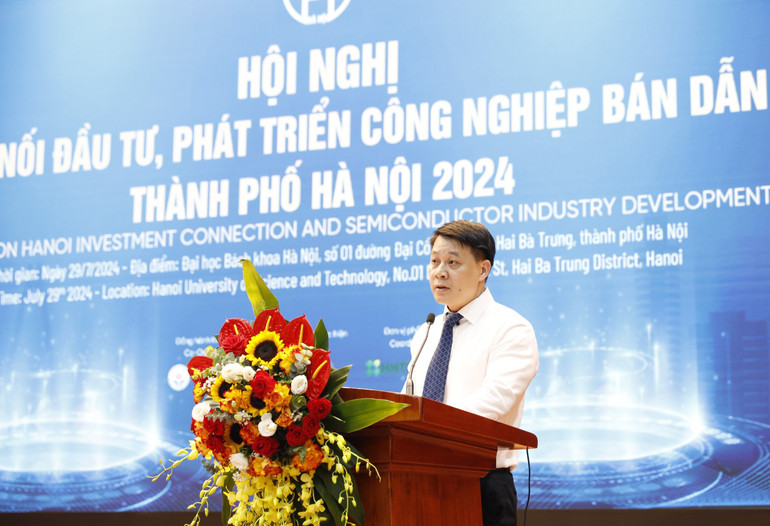 Ông Nguyễn Trần Quang, Phó Giám đốc Trung tâm Xúc tiến Đầu tư, Thương mại và Du lịch thành phố Hà Nội, phát biểu khai mạc hội nghị.