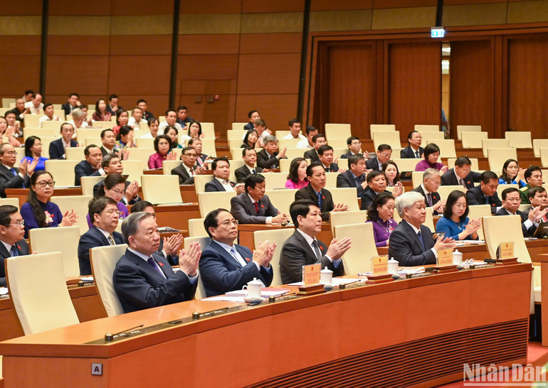 Các đồng chí lãnh đạo Đảng, Nhà nước và các đại biểu Quốc hội dự Kỳ họp bất thường lần thứ 8, Quốc hội khóa XV. (Ảnh: DUY LINH) Các đồng chí lãnh đạo Đảng, Nhà nước và các đại biểu Quốc hội dự Kỳ họp bất thường lần thứ 8, Quốc hội khóa XV. (Ảnh: DUY LINH)