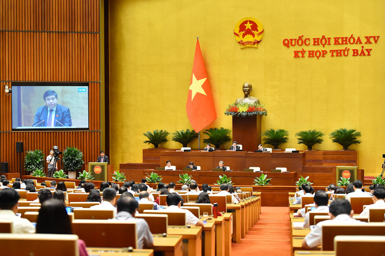 Quang cảnh phiên họp sáng 31/5. (Ảnh: THỦY NGUYÊN)