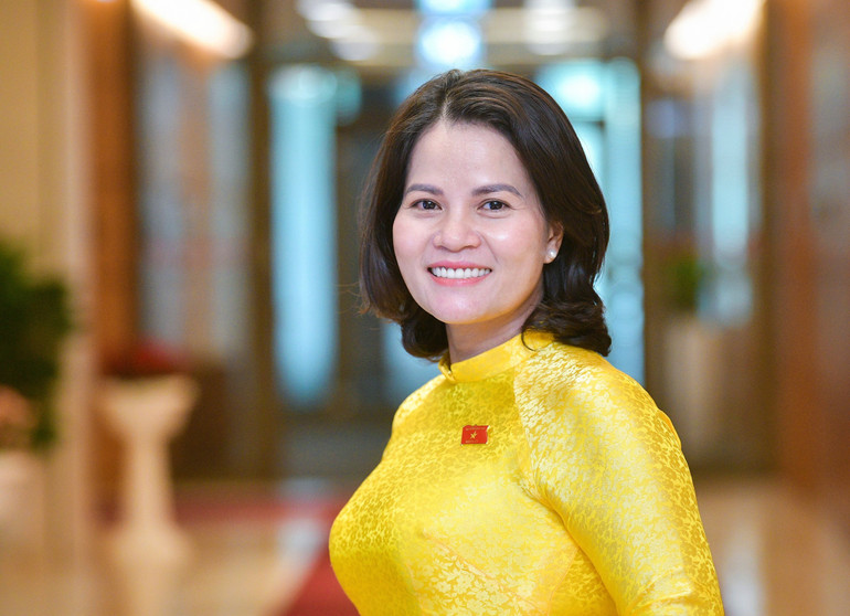 Đại biểu Quốc hội Nguyễn Hoàng Bảo Trân (đoàn Bình Dương).