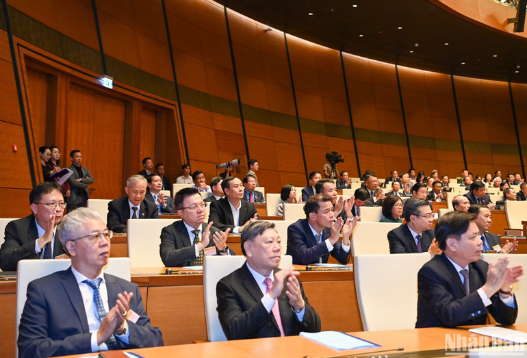 Các đại biểu Quốc hội dự phiên họp. (Ảnh: ĐĂNG KHOA)