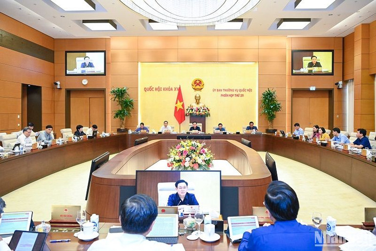 Quang cảnh phiên họp. (Ảnh: DUY LINH) Quang cảnh phiên họp. (Ảnh: DUY LINH)