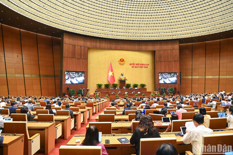 Quang cảnh phiên họp. (Ảnh: DUY LINH) Quang cảnh phiên họp. (Ảnh: DUY LINH)