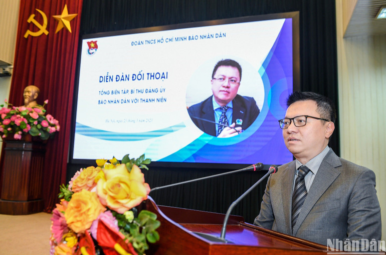 Tổng Biên tập, Bí thư Đảng ủy Báo Nhân Dân Lê Quốc Minh phát biểu tại Lễ kỷ niệm. (Ảnh: THÀNH ĐẠT)