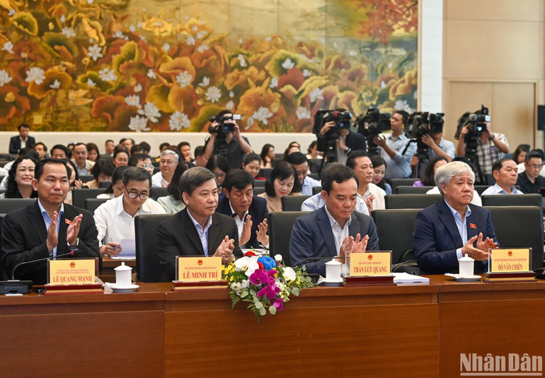 Các đại biểu dự hội nghị. (Ảnh: DUY LINH)