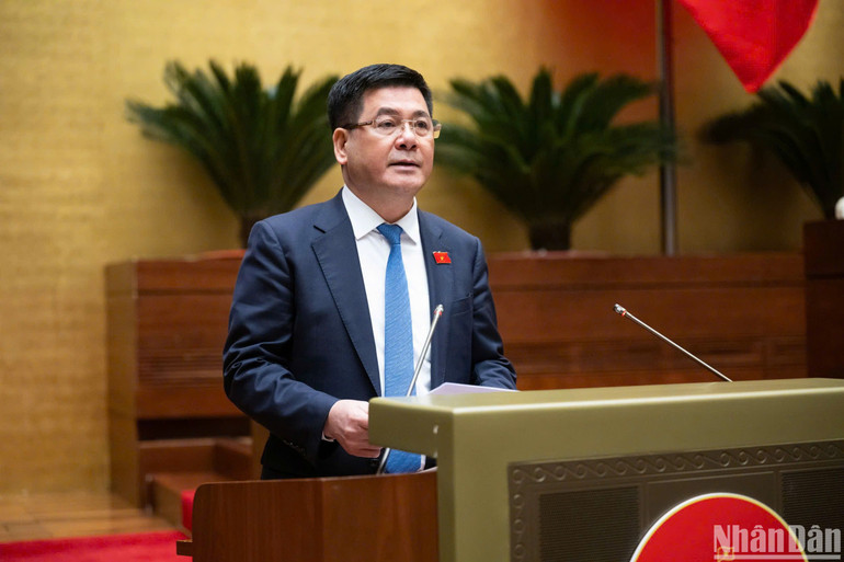 Bộ trưởng Công Thương Nguyễn Hồng Diên. (Ảnh: DUY LINH)