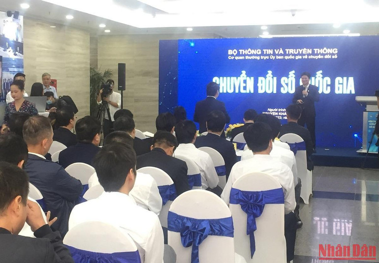 Quang cảnh sự kiện.