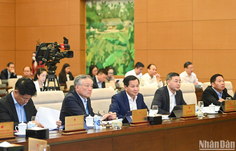 Các đại biểu dự phiên họp. (Ảnh: DUY LINH)