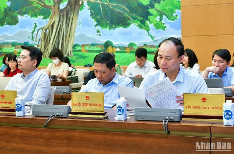 Các đại biểu dự phiên họp. (Ảnh: DUY LINH)