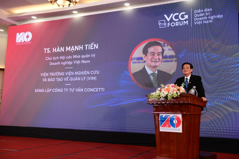 TS Hàn Mạnh Tiến, Chủ tịch VACD, phát biểu khai mạc Diễn đàn.