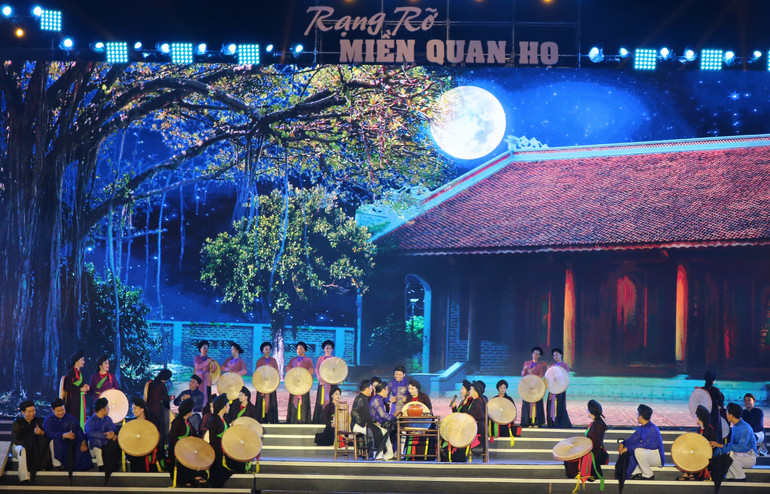 Tiết mục biểu diễn nghệ thuật trong Chương trình “Rạng rỡ miền quan họ 2019”.