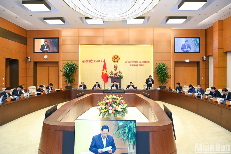 Quang cảnh phiên họp. (Ảnh: DUY LINH) Quang cảnh phiên họp. (Ảnh: DUY LINH)