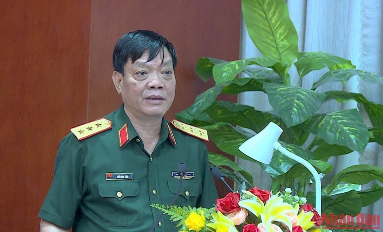 Thượng tướng Ngô Minh Tiến phát biểu kết luận và chỉ đạo tại buổi kiểm tra công tác quốc phòng năm 2022 vào chiều 13/10.