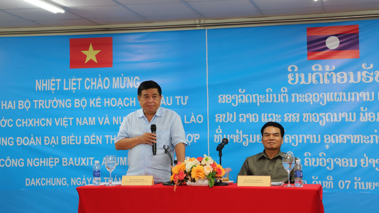 Bộ trưởng Nguyễn Chí Dũng phát biểu tại cuộc làm việc với Tập đoàn Việt Phương. (Ảnh: MPI)