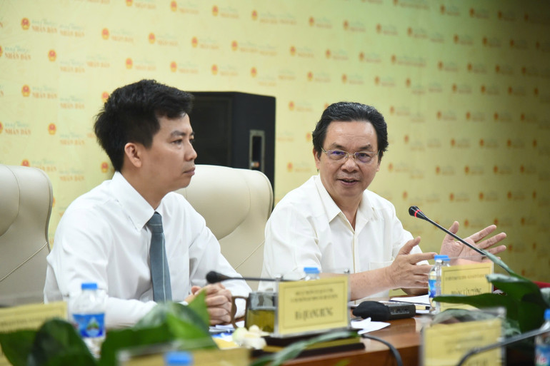 GS, TS Hoàng Văn Cường, Ủy viên Ủy ban Tài chính-Ngân sách của Quốc hội, phát biểu ý kiến tại tọa đàm.