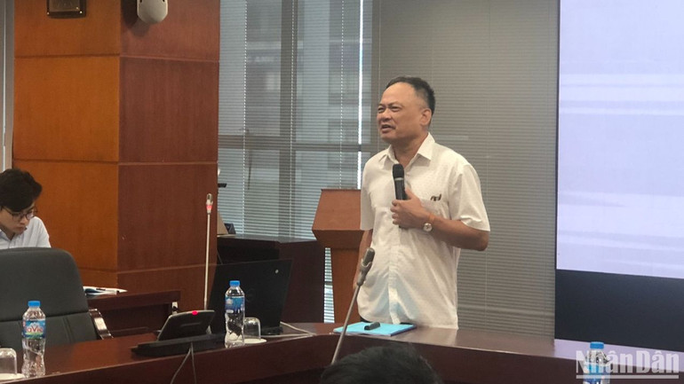 PGS, TS Nguyễn Quốc Thịnh chia sẻ tại hội thảo. (Ảnh: VĂN TOẢN)