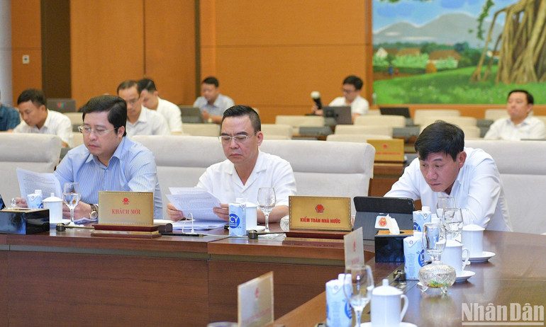 Các đại biểu dự phiên họp. (Ảnh: DUY LINH)