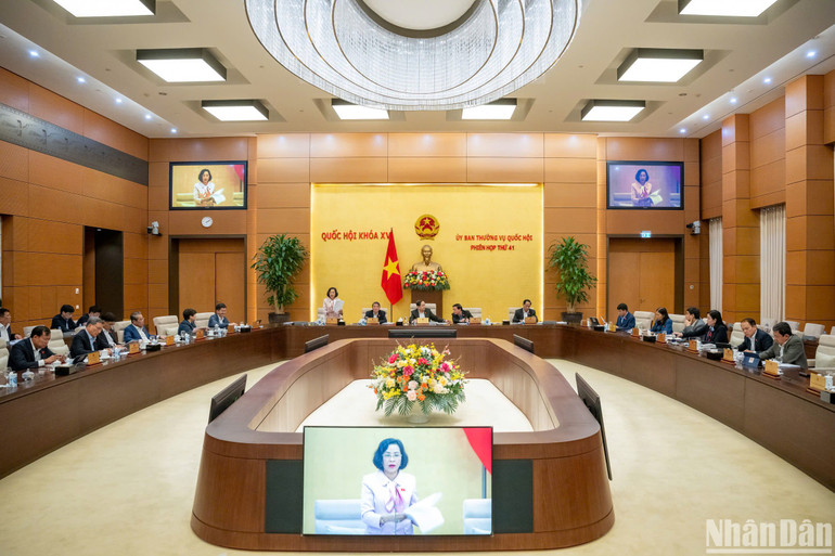 Quang cảnh phiên họp. (Ảnh: DUY LINH) Quang cảnh phiên họp. (Ảnh: DUY LINH)