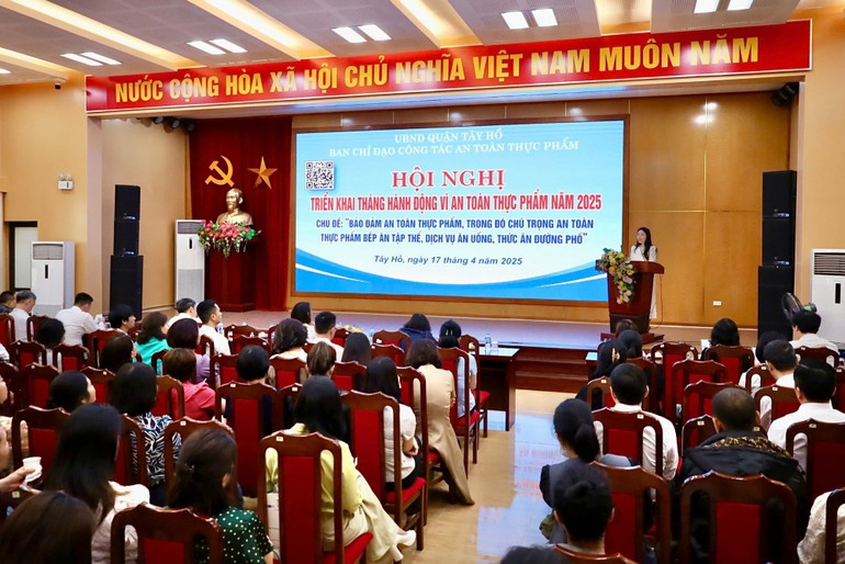 Quang cảnh hội nghị.