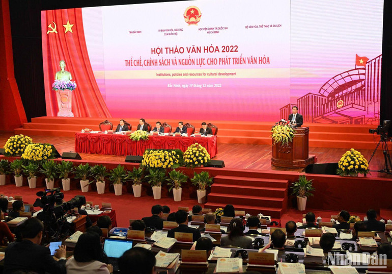 Quang cảnh phiên chuyên đề Hội thảo Văn hóa 2022 sáng 17/12. (Ảnh: DUY LINH)