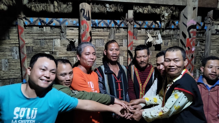 Dự án Làng Hạnh Phúc áp dụng phương pháp tiếp cận “Chung tay” trong quá trình triển khai, với sự tham gia đồng bộ của cộng đồng hưởng lợi, chính quyền địa phương và các chuyên gia.