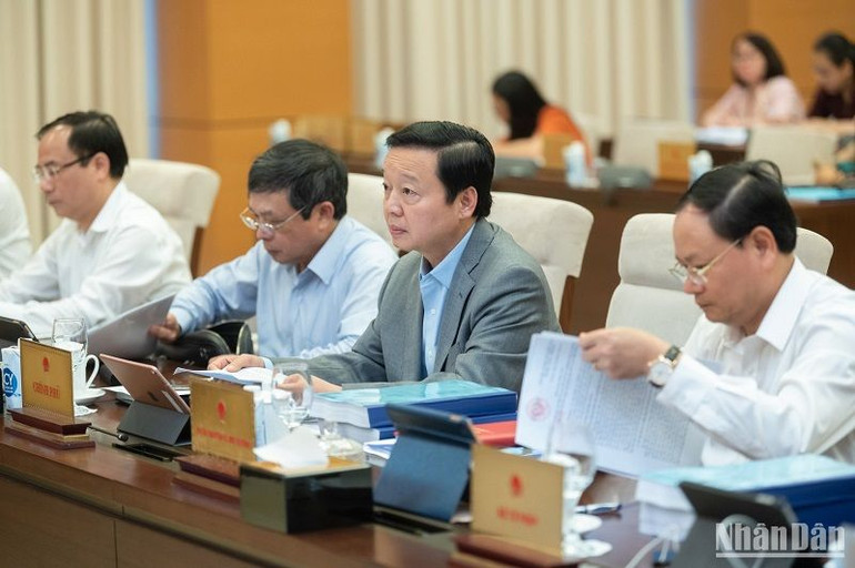 Phó Thủ tướng Trần Hồng Hà và các đại biểu dự phiên họp. (Ảnh: DUY LINH)