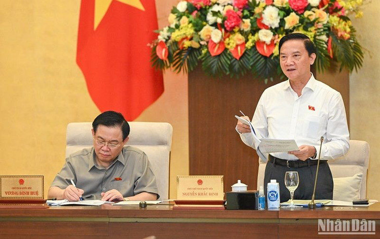 Phó Chủ tịch Quốc hội Nguyễn Khắc Định phát biểu ý kiến thảo luận. (Ảnh: DUY LINH)