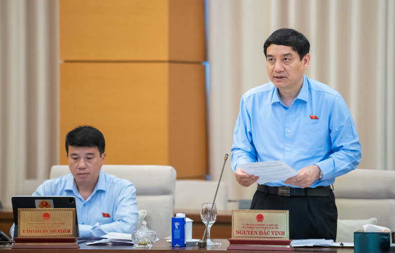 Chủ nhiệm Ủy ban Văn hóa và Xã hội Nguyễn Đắc Vinh.