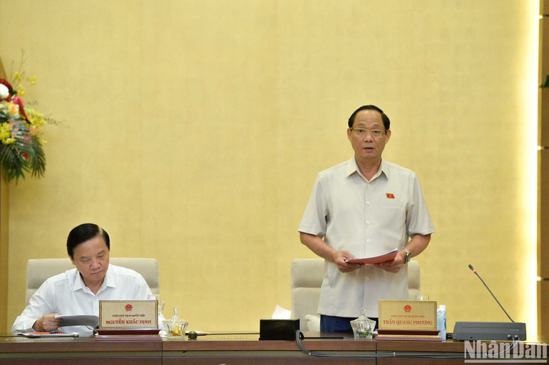 Phó Chủ tịch Quốc hội Trần Quang Phương phát biểu. (Ảnh: DUY LINH) Phó Chủ tịch Quốc hội Trần Quang Phương phát biểu. (Ảnh: DUY LINH)