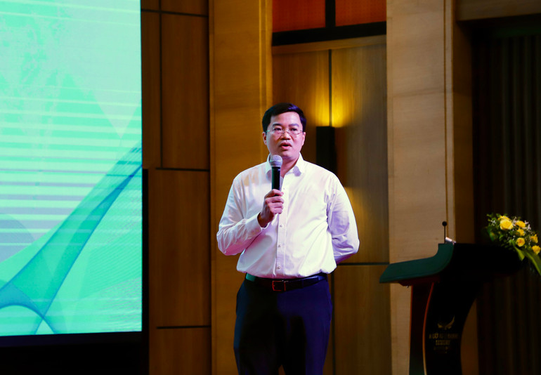 Vụ trưởng Vụ Tổng hợp kinh tế quốc dân Nguyễn Đức Tâm trình bày tóm tắt các nội dung sửa đổi tại Luật Đầu tư công.