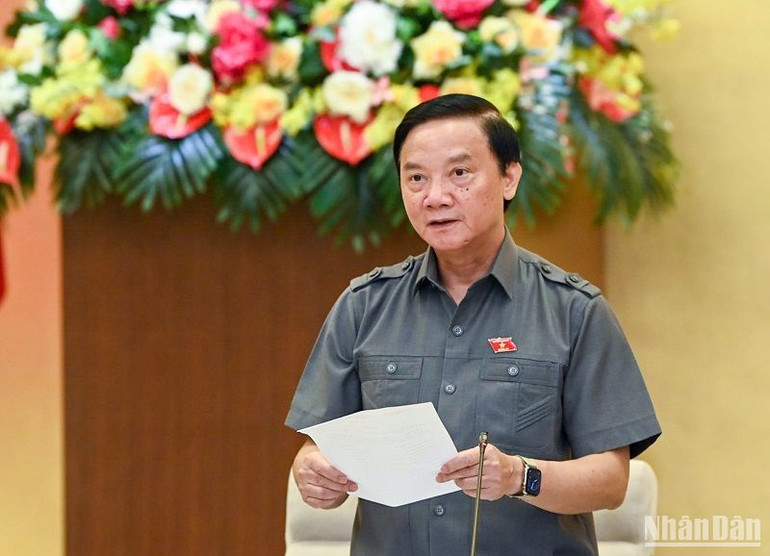 Phó Chủ tịch Quốc hội Nguyễn Khắc Định phát biểu tại phiên họp. (Ảnh: DUY LINH)