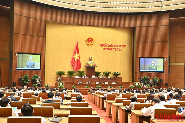 Quang cảnh phiên họp sáng 8/11. Ảnh: ĐĂNG KHOA Quang cảnh phiên họp sáng 8/11. Ảnh: ĐĂNG KHOA