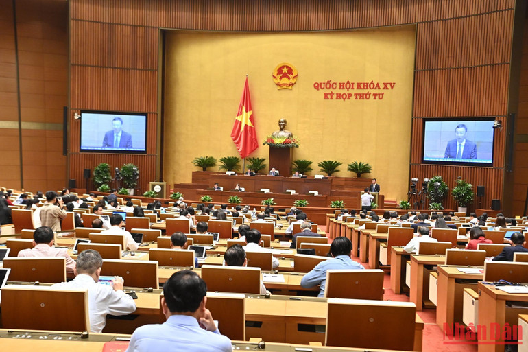 Quang cảnh phiên họp. Ảnh: ĐĂNG KHOA