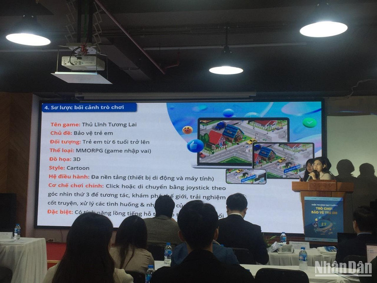 Đội GTeam thuyết trình về ý tưởng game tại Vòng chung kết.