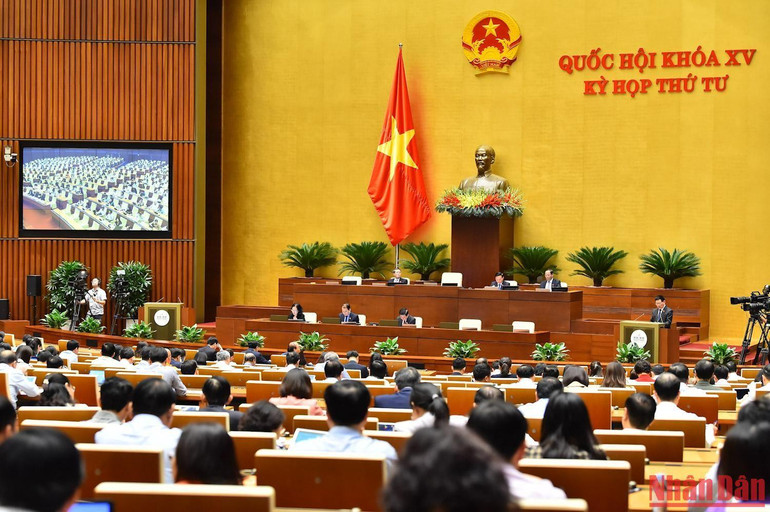 Quang cảnh phiên họp chiều 2/11. (Ảnh: THỦY NGUYÊN)