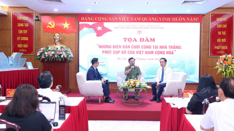 Toàn cảnh tọa đàm.