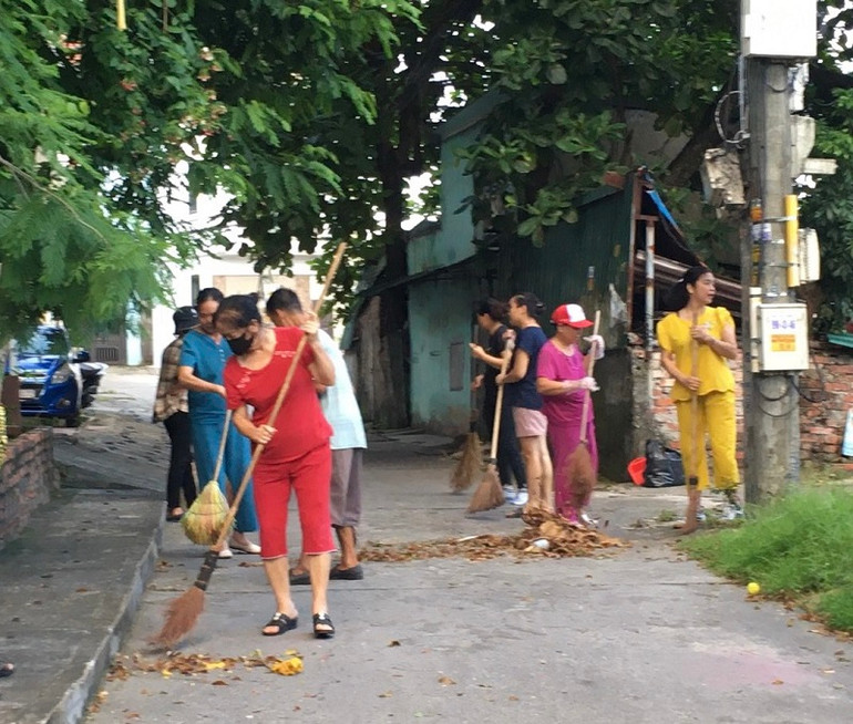Phường Hồng Hải thường xuyên duy trì công tác vệ sinh môi trường theo Chỉ thị số 20-CT/TU của Ban Thường vụ Thành ủy Hạ Long.