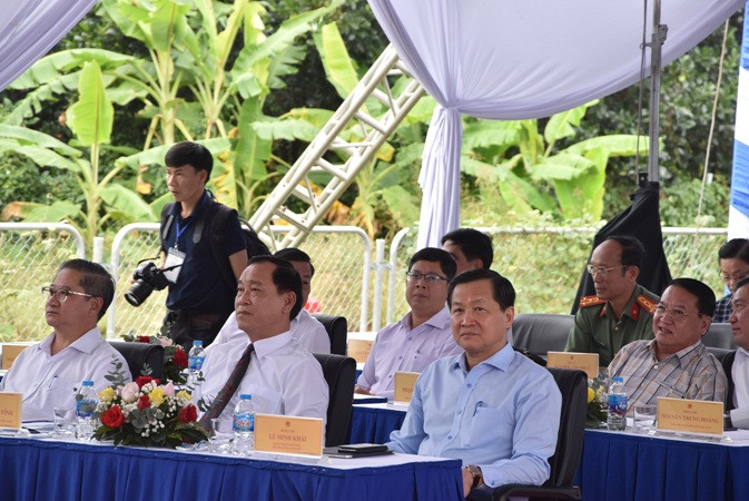 Phó Thủ tướng Chính phủ Lê Minh Khái dự tại điểm cầu Tiền Giang.