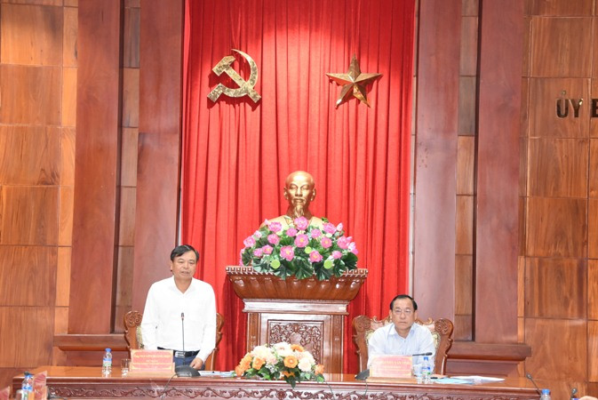 Đồng chí Nguyễn Hoàng Hiệp phát biểu kết luận tại buổi làm việc.