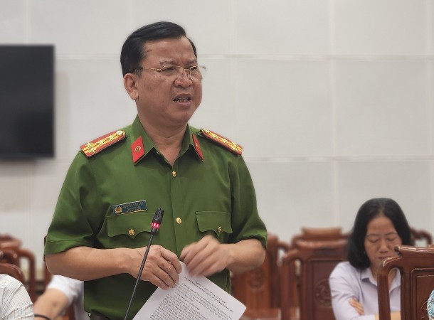 Đại tá Nguyễn Văn Lộc thông tin.