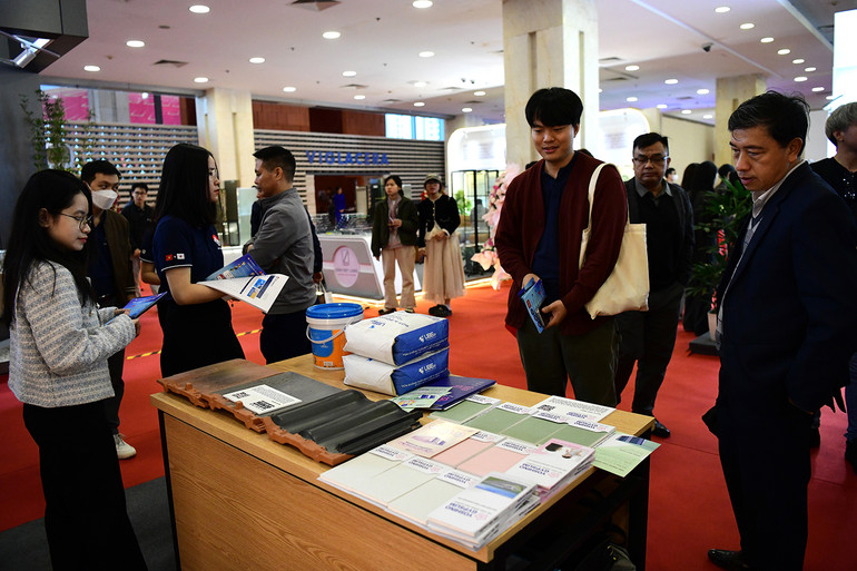 Trong những ngày diễn ra Triển lãm, nhiều chương trình hợp tác sẽ được triển khai nhằm thúc đẩy hoạt động xúc tiến thương mại giữa các hiệp hội và cơ quan quản lý ngành Xây dựng trong nước và quốc tế. Qua đó tạo cơ hội kết nối giao thương, cung - cầu, và công nghệ trên nền tảng kỹ thuật số và kinh tế số, thúc đẩy phát triển kinh tế-xã hội, mở rộng thị trường vào năm 2025 theo định hướng của Chính phủ, từng bước đưa đất nước vào kỷ nguyên phát triển mạnh mẽ.