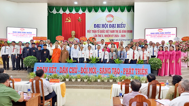 Đại hội hiệp thương thống nhất cử 15 đại biểu chính thức và 2 đại biểu dự khuyết tham dự Đại hội đại biểu Mặt trận Tổ quốc Việt Nam tỉnh lần thứ 10, nhiệm kỳ 2024-2029.