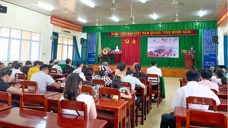 Quang cảnh buổi lễ khai giảng.