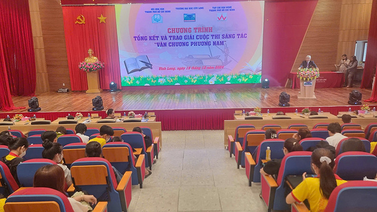 Quang cảnh buổi trao giải.