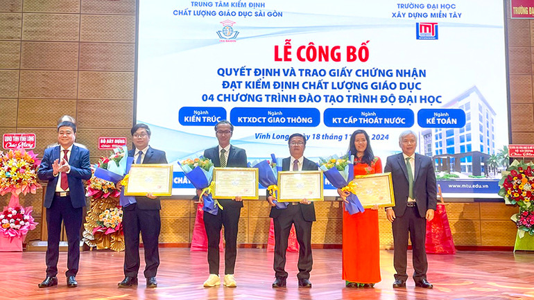 Công nhận kiểm định chất lượng cho 4 ngành đại học của Trường đại học Xây dựng miền Tây.