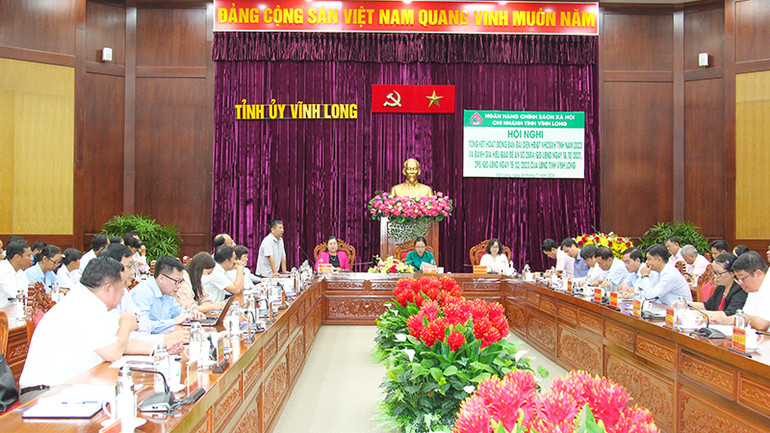 Quang cảnh hội nghị.