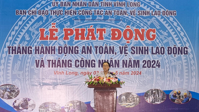 Phó Chủ tịch Ủy ban nhân dân tỉnh Vĩnh Long Nguyễn Thị Quyên Thanh phát biểu tại buổi lễ.