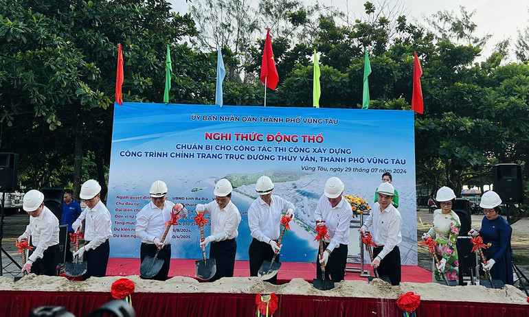Ngày 29/7/2024 thành phố Vũng Tàu đã tổ chức nghi thức động thổ dự án chỉnh trang trục đường Thùy Vân, thành phố Vũng Tàu.