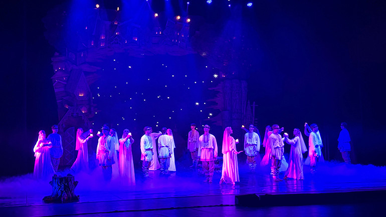 Vở diễn nhằm mục đích củng cố các giá trị tinh thần và đạo đức của Nga. (Ảnh: THÙY VÂN)