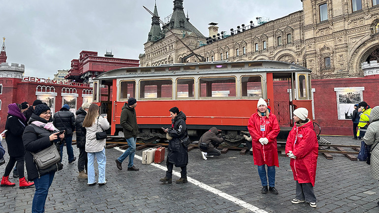 Mô hình tàu điện năm 1941 ở Moskva. (Ảnh: THÙY VÂN)